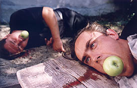A filmben általában almákkal gyilkolnak